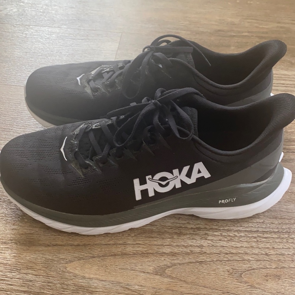 Hoka Mach 4 running shoes!